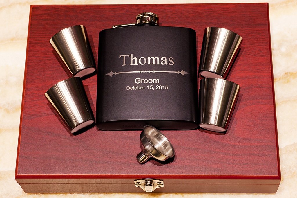 Personalized Groomsmen Gift Flask Customized Wedding Flask for Bachelor Grooms 